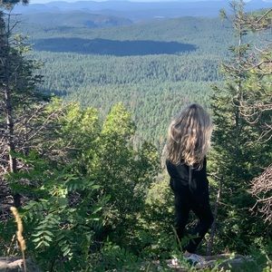 Meet your Posher, Sierra